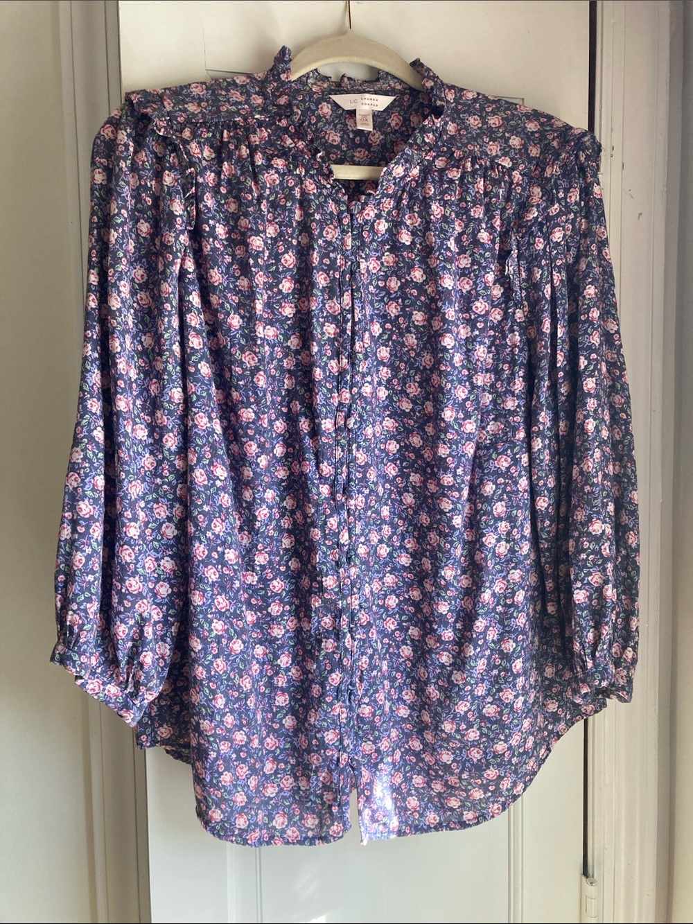 LC Lauren Conrad Navy Pink Floral Ruffled Button-Up Blouse